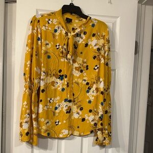 Worthington Golden Yellow Floral Print Career Blouse with Bell Sleeves Size XL
